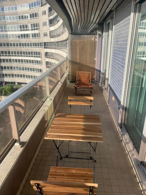 Tour Eiffel Terrasse Vue Seine Apartment Paris Exterior photo